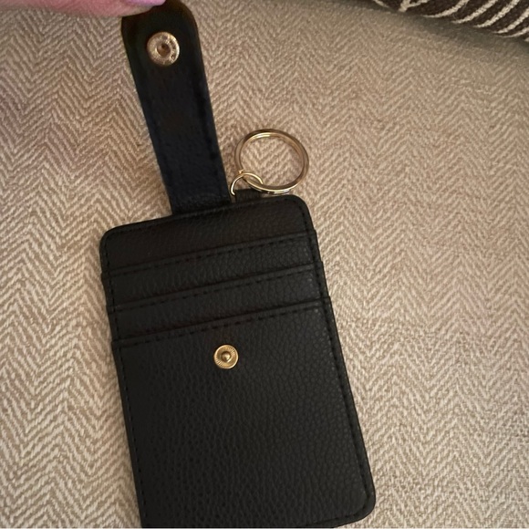 Card Wallet With Key-ring - Picture 2 of 3